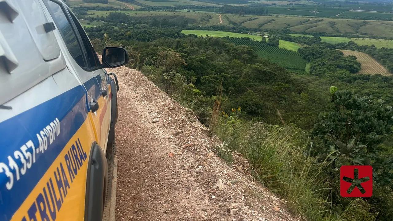 Motorista, de 36 anos, relatou ter sido surpreendido por três indivíduos encapuzados