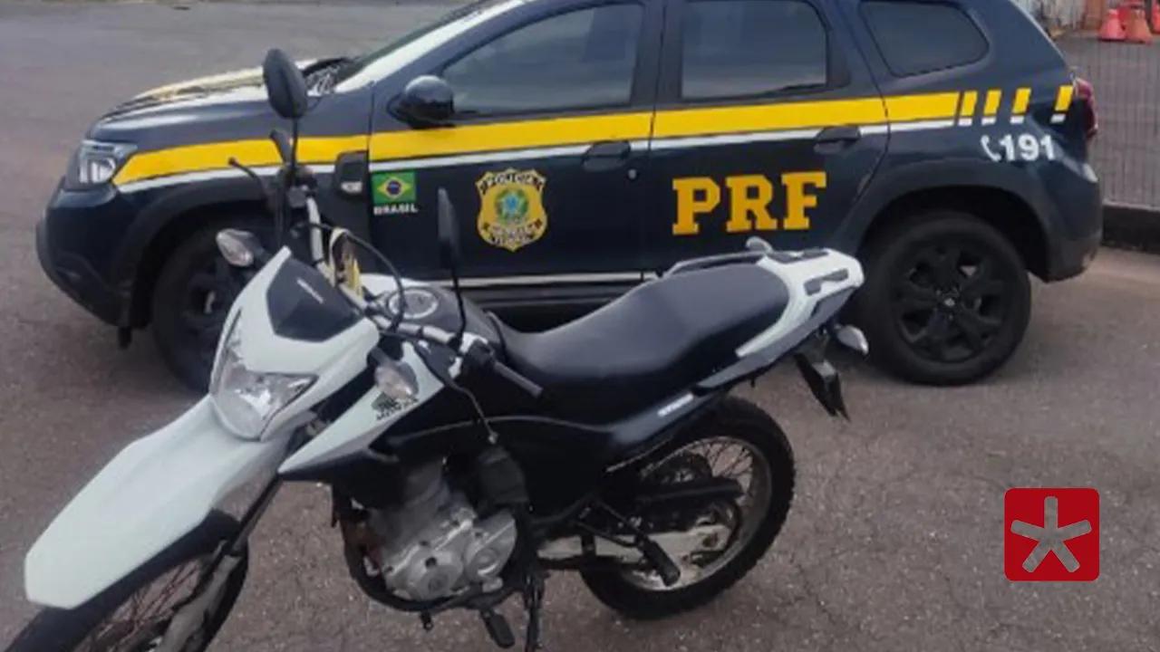 PRF apreende motocicleta adulterada transportada em ônibus na BR-365