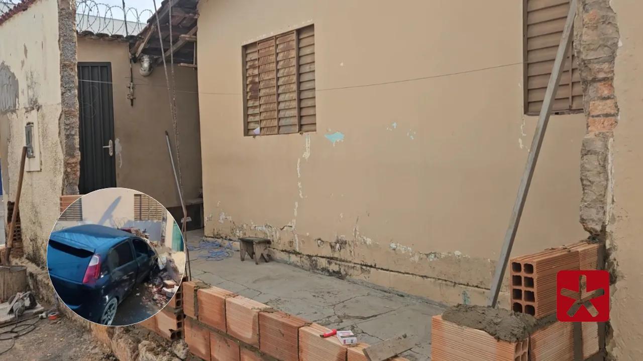 Impacto destruiu muro frontal do imóvel e danificou cavalete de água da Copasa